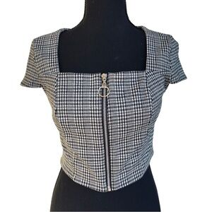 Wild Fable y2k Black and White Checkered zip up Crop Top